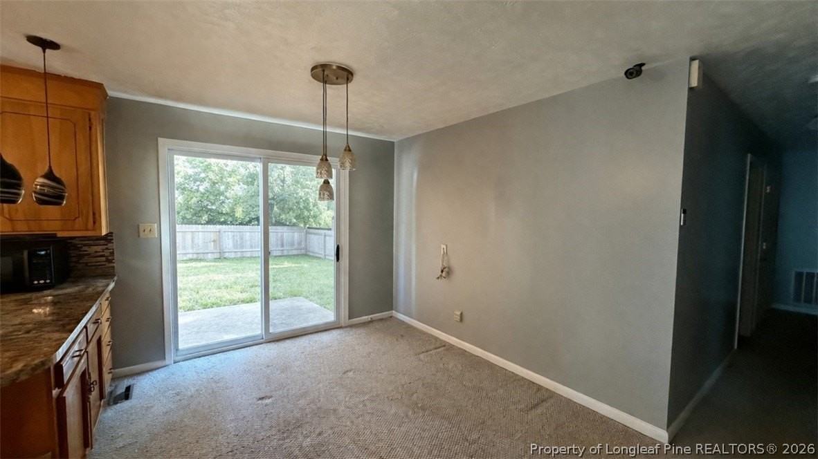 1943 Shiloh Dr - Photo 4 of 9