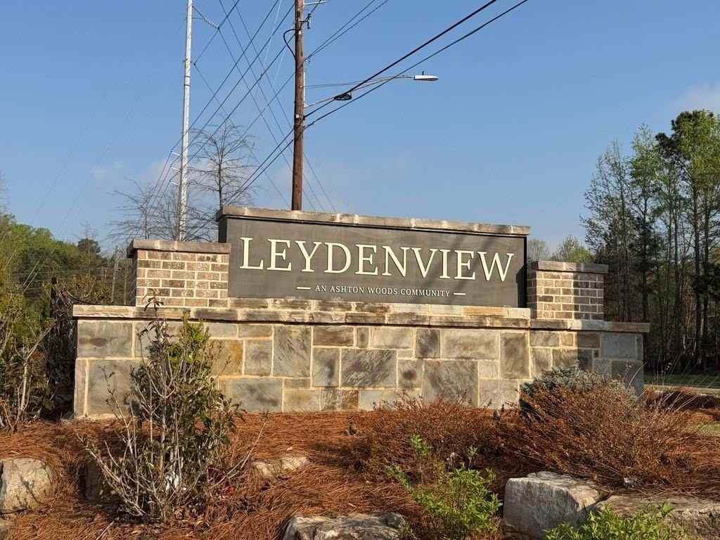 214 Kinship Dr - Photo 2 of 38