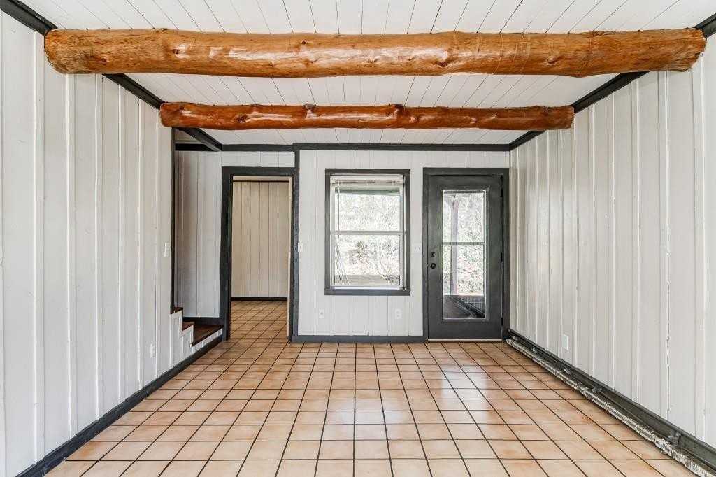 42 Arminda St Unit A - Photo 5 of 31