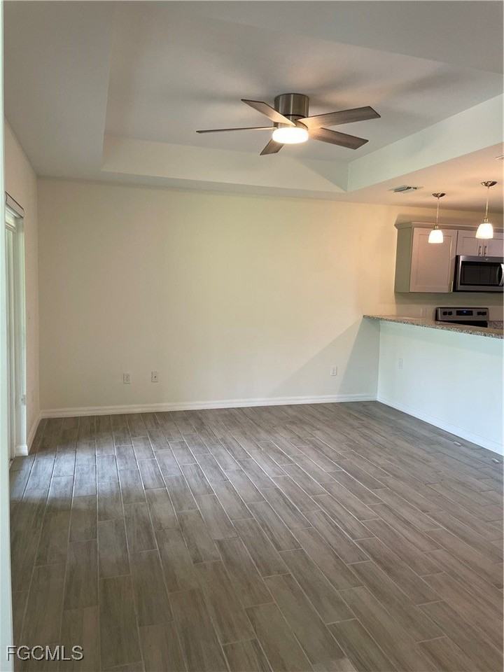 1114 Circle Dr - Photo 4 of 16
