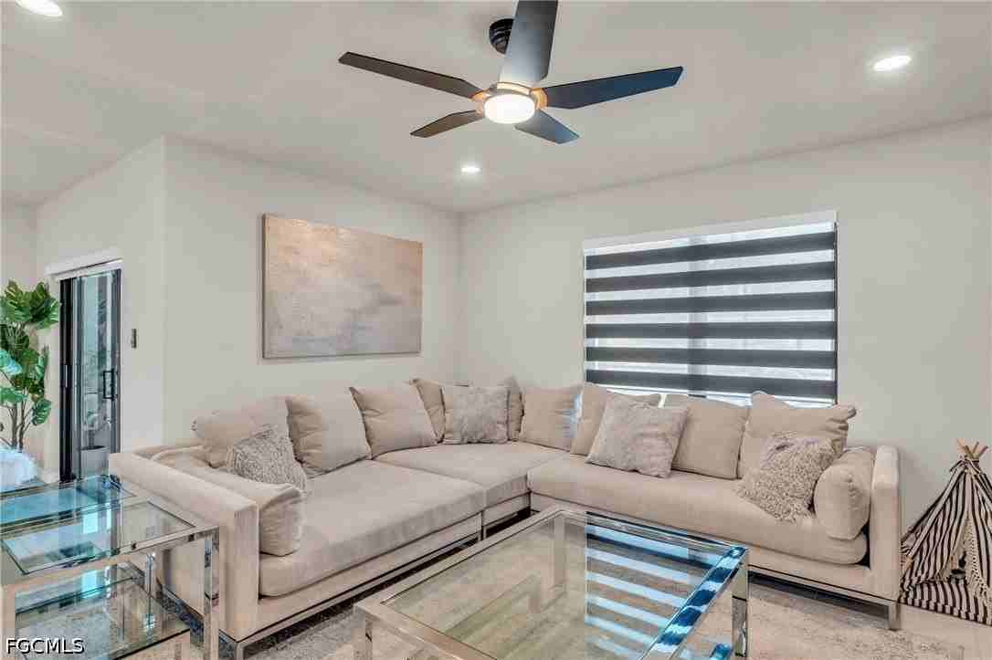 10839 Marlberry Way - Photo 7 of 33