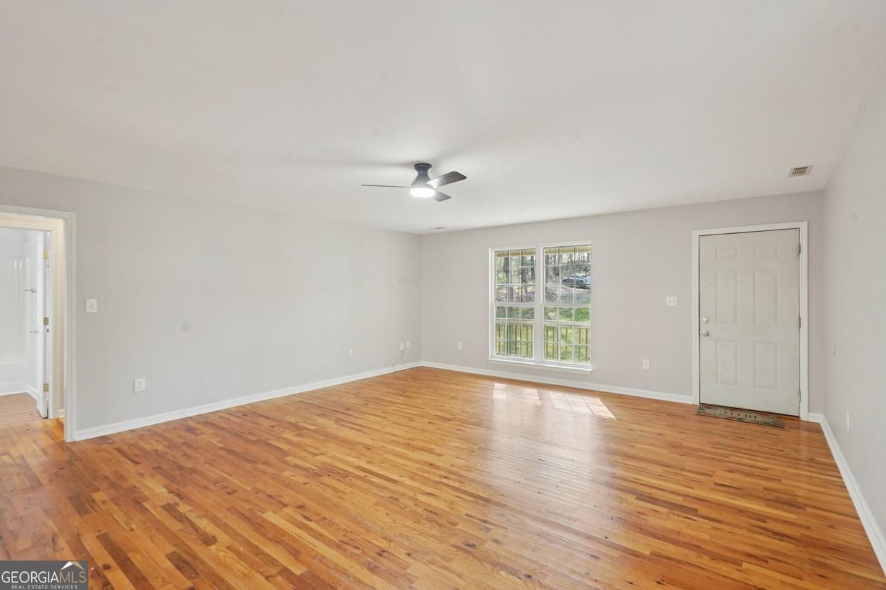 2024 Fischer Rd - Photo 5 of 28