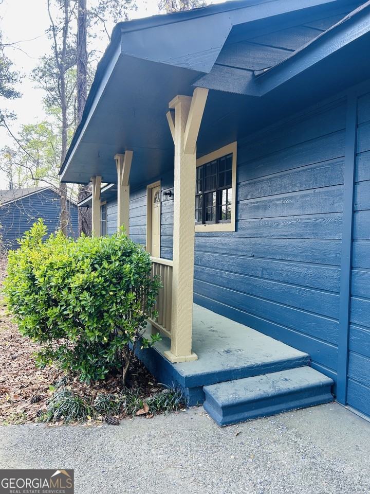 6165 Radford Dr - Photo 4 of 31