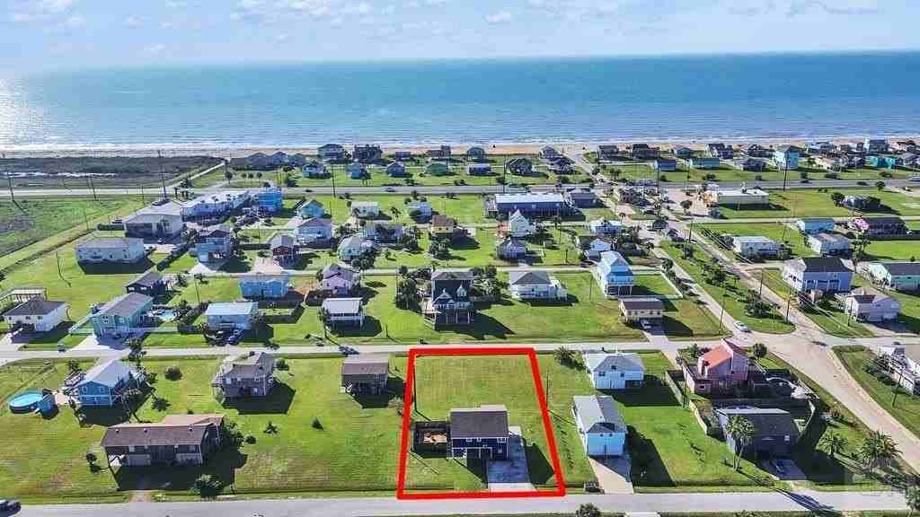 16527 Lewis Scott Rd - Photo 6 of 15