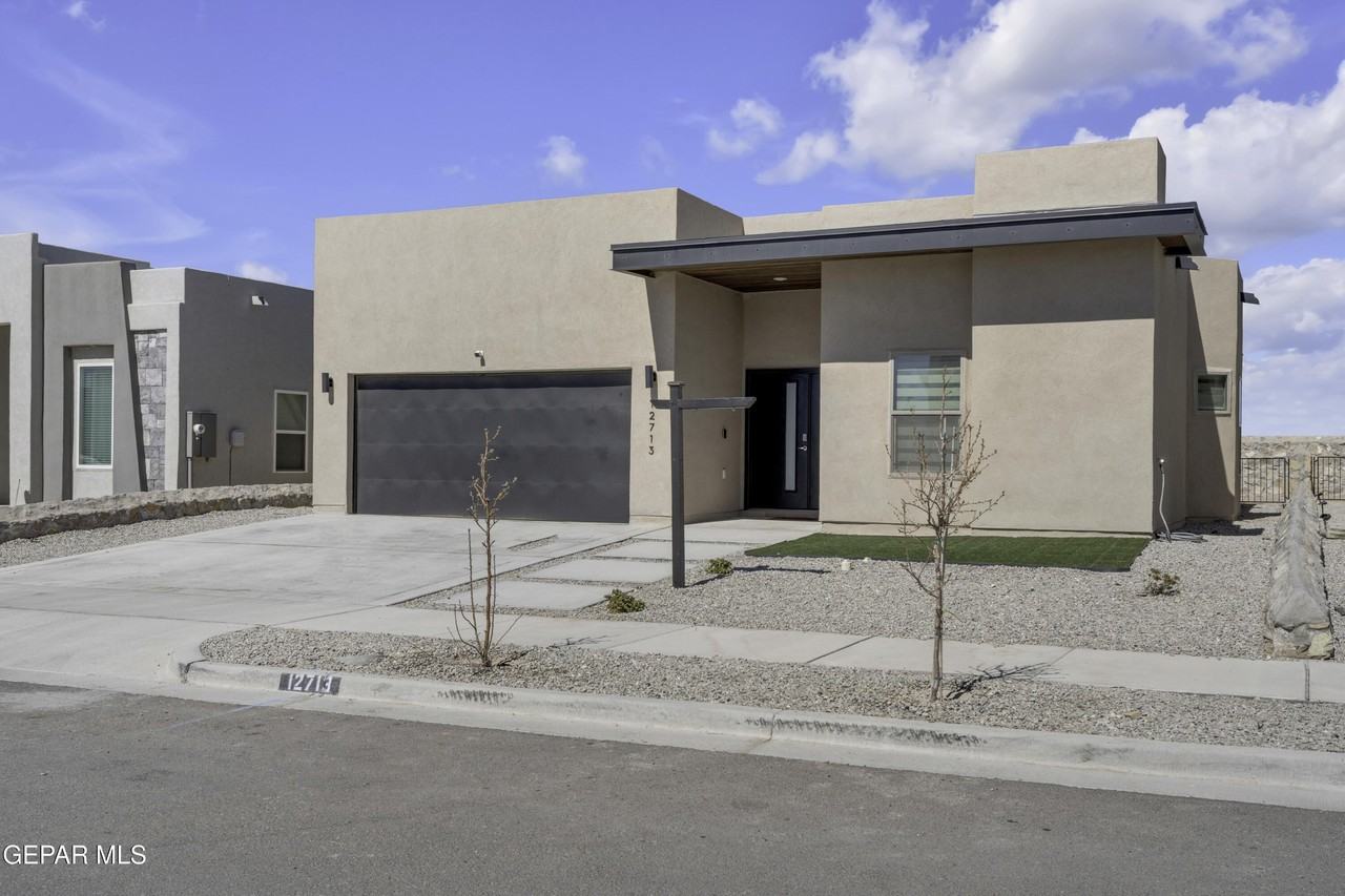 12713 Captian Claudia Ct - Photo 3 of 50