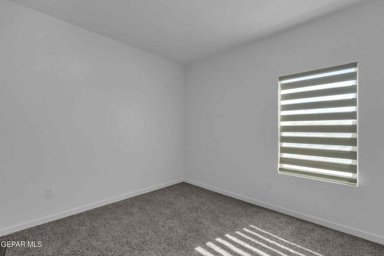 12713 Captian Claudia Ct - Photo 5 of 50