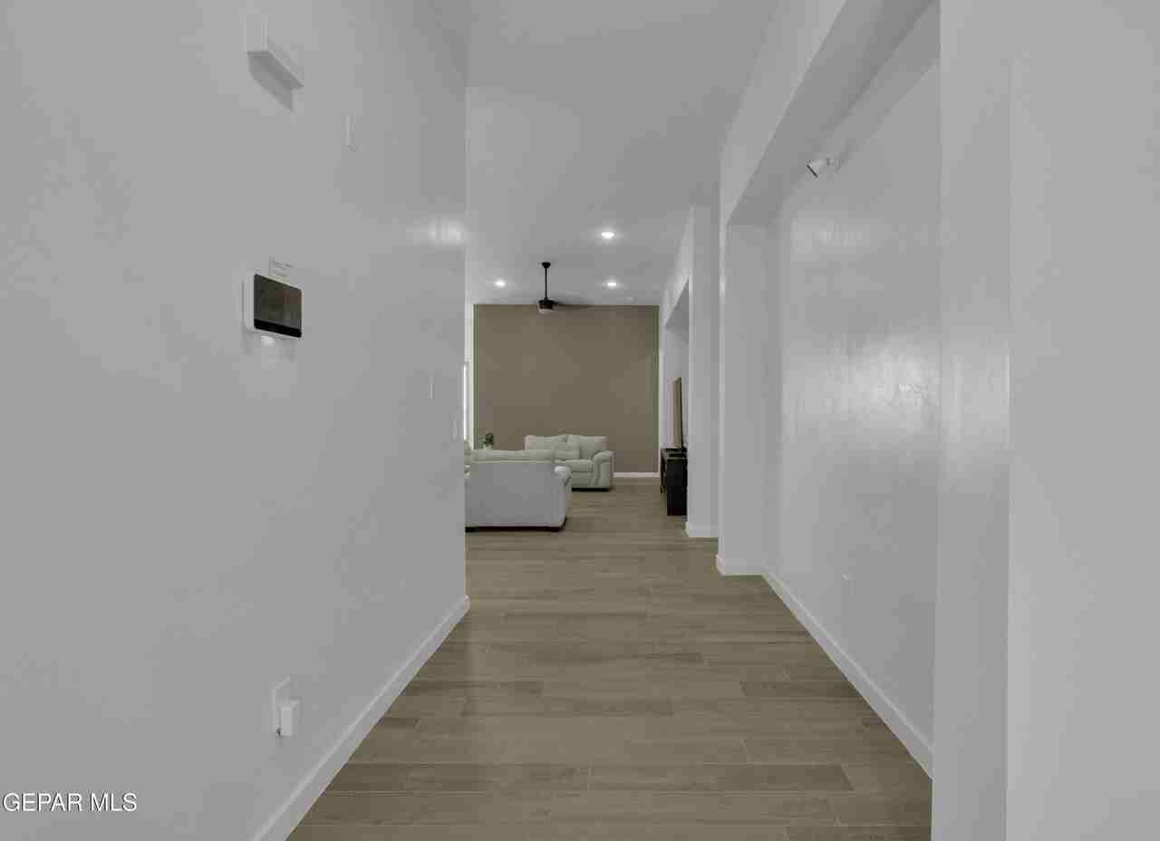 12713 Captian Claudia Ct - Photo 7 of 50