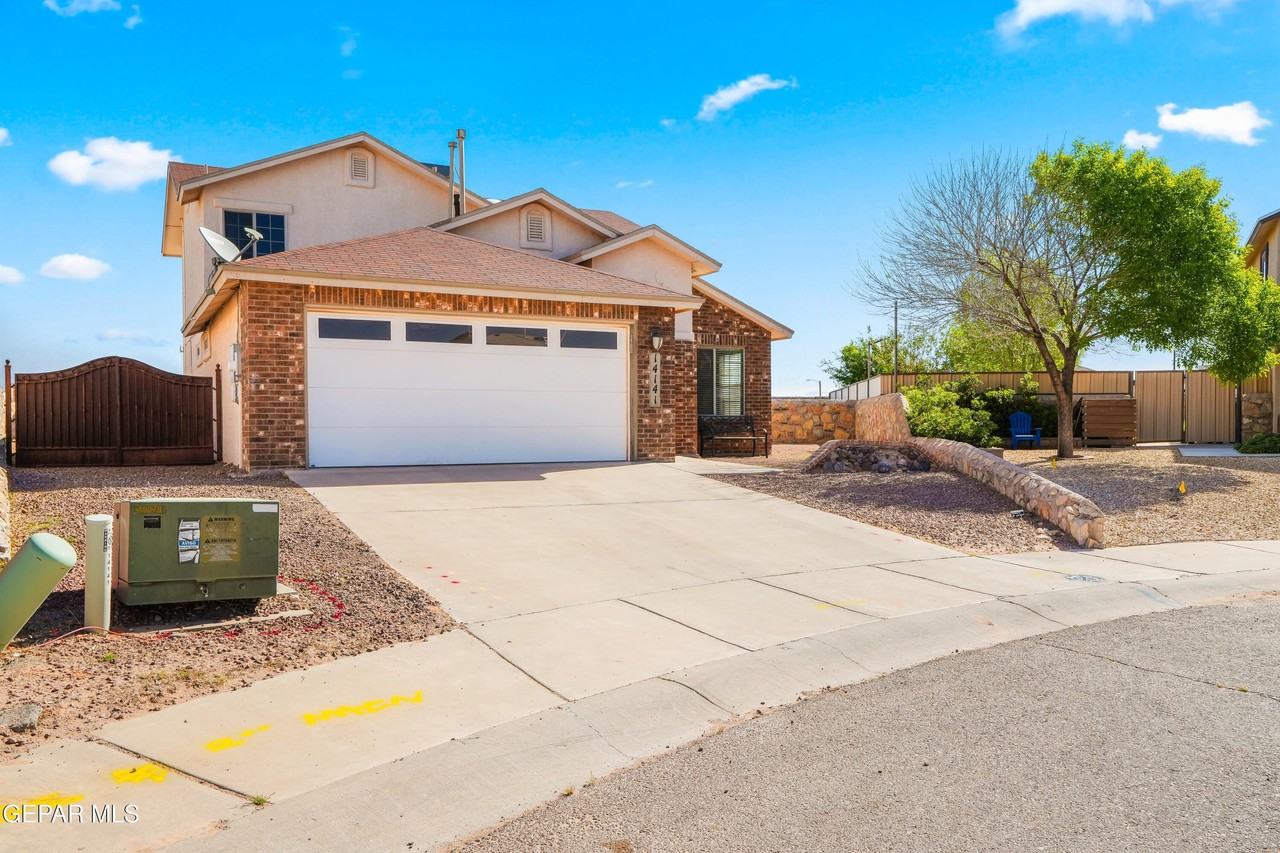 14141 Tierra Leona Dr - Photo 2 of 37