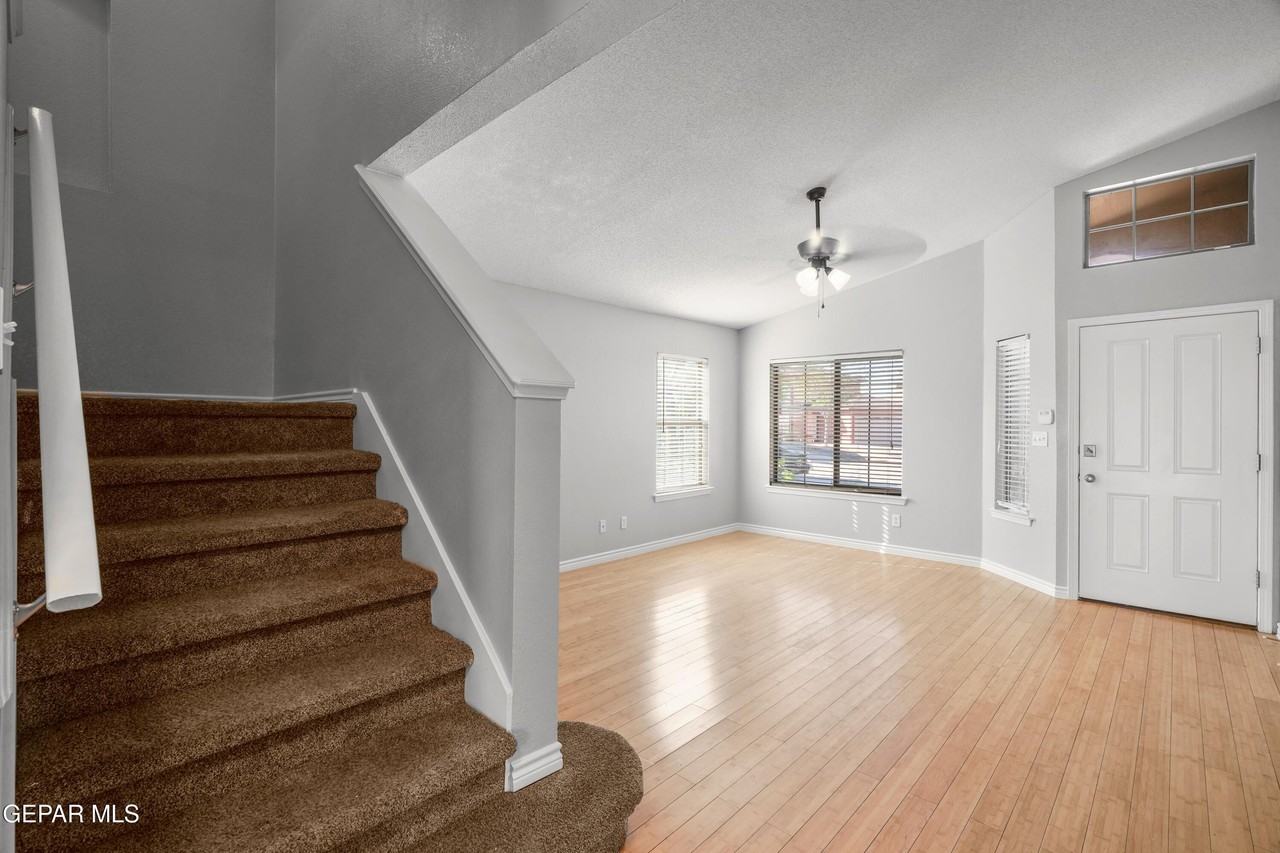 14141 Tierra Leona Dr - Photo 5 of 37