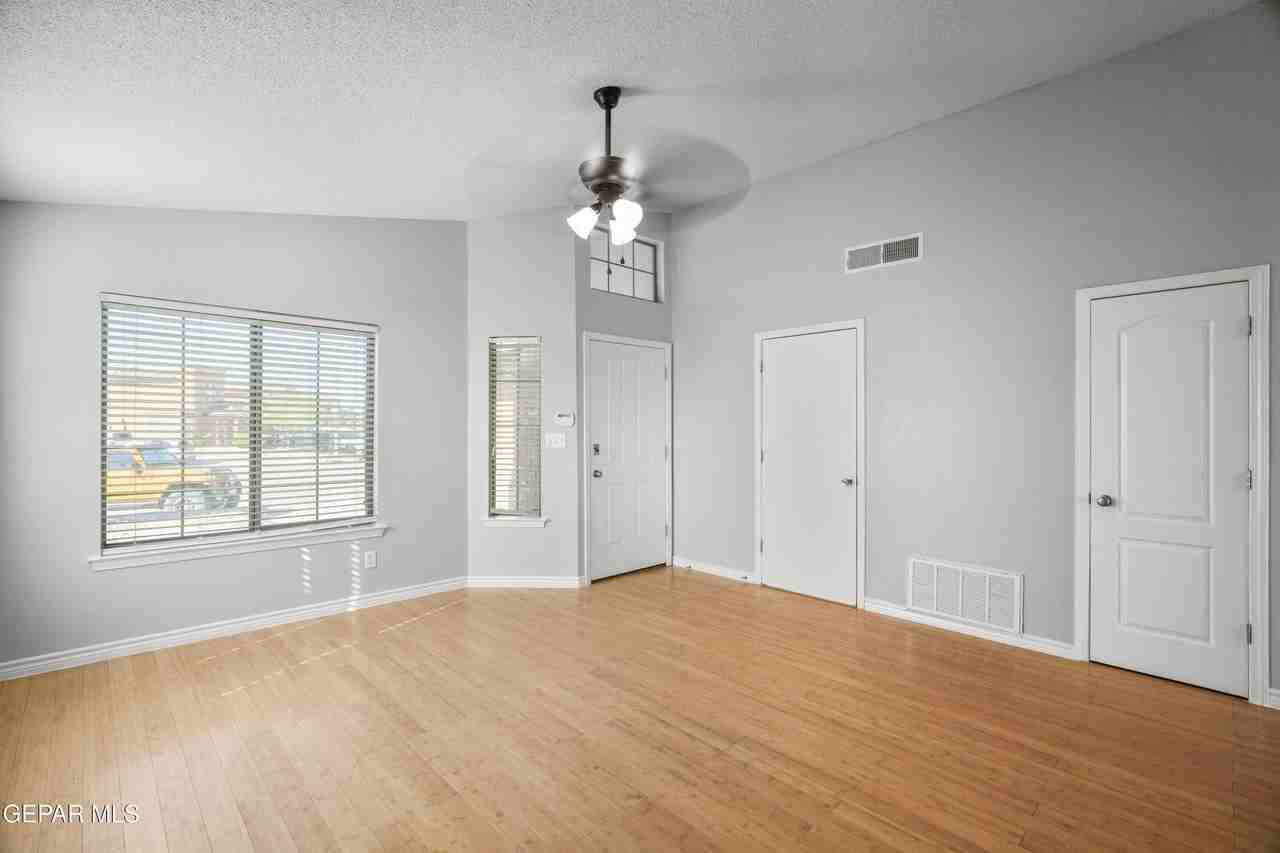 14141 Tierra Leona Dr - Photo 6 of 37