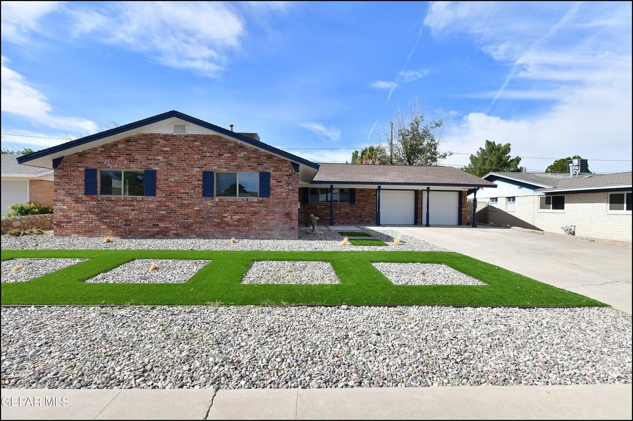 3217 Wedgewood Dr - Photo 3 of 50