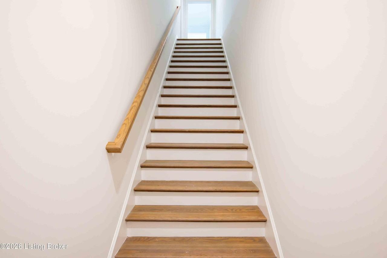 6353 Meeting St Unit 201 - Photo 3 of 29