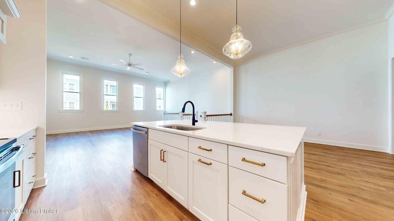 6353 Meeting St Unit 201 - Photo 7 of 29