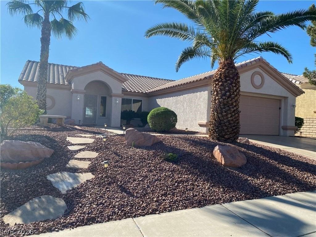 2624 Breakers Creek Dr - Photo 2 of 28