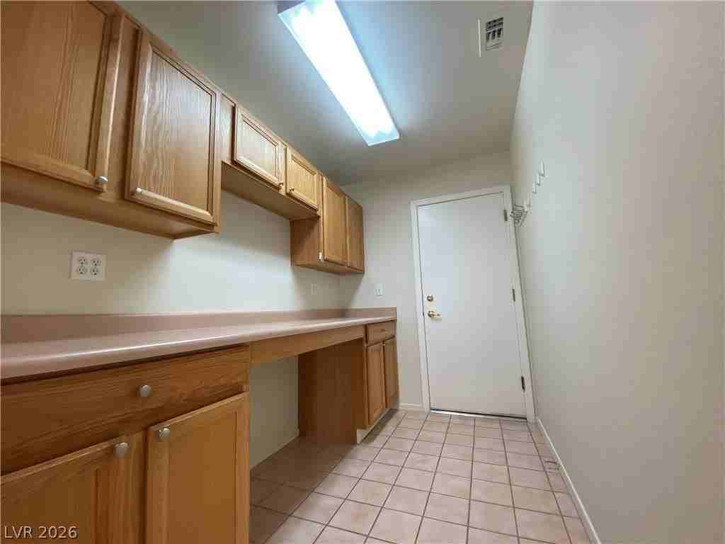 2624 Breakers Creek Dr - Photo 7 of 28