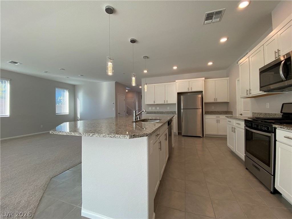 7137 Moss Hill Ave - Photo 6 of 35