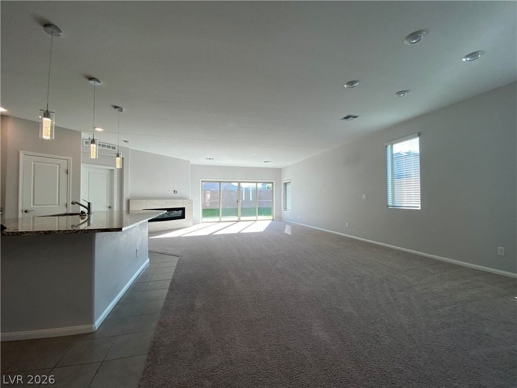 7137 Moss Hill Ave - Photo 7 of 35