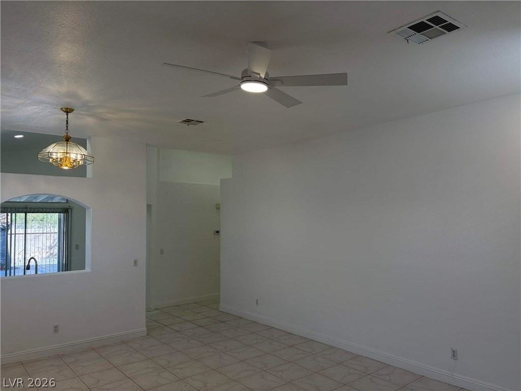 8104 Kempston Ct - Photo 3 of 24