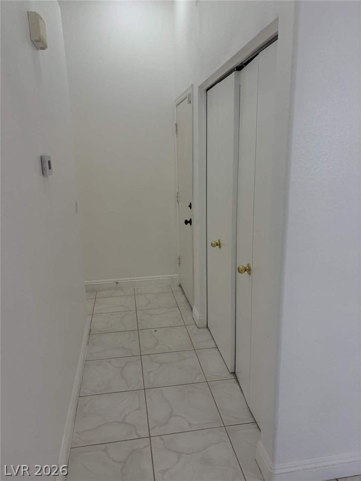 8104 Kempston Ct - Photo 7 of 24