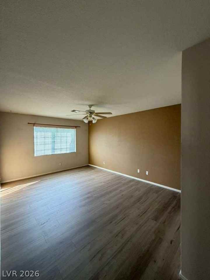 2618 Twin Pines Ave - Photo 4 of 13