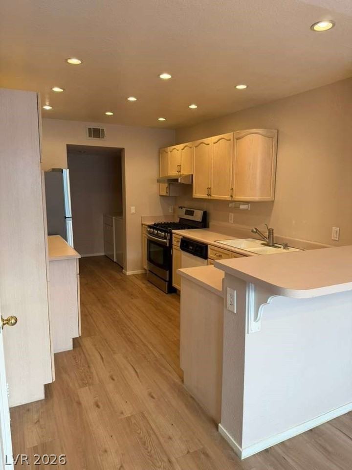 2618 Twin Pines Ave - Photo 6 of 13