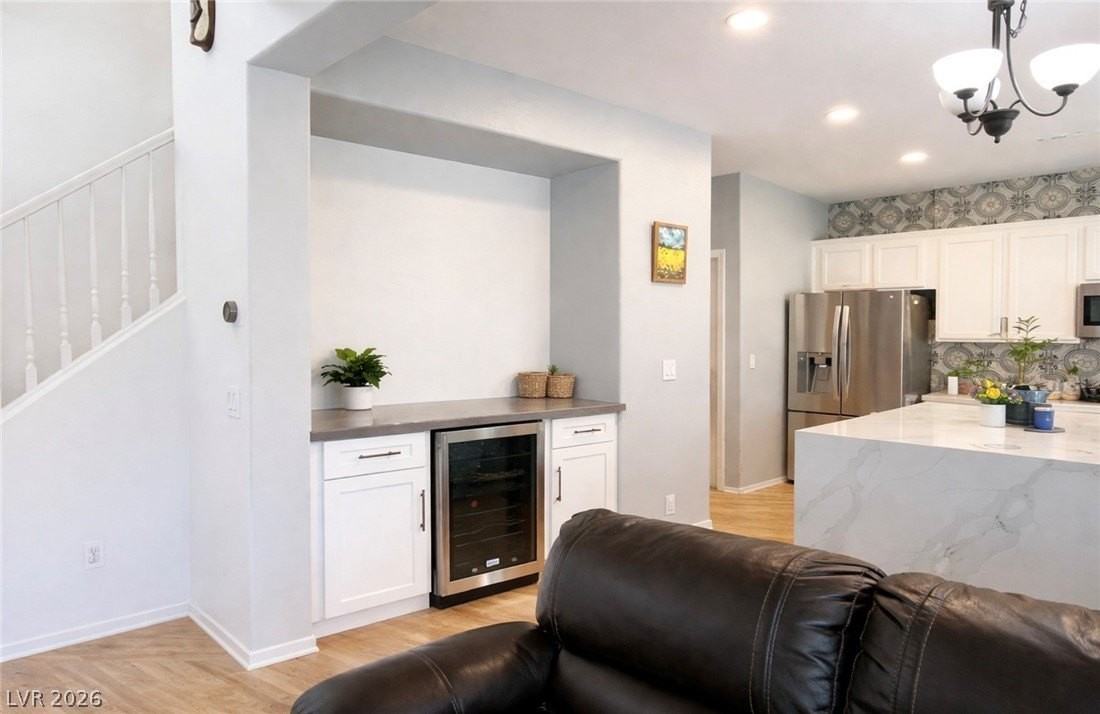 5815 Field Breeze St - Photo 5 of 40