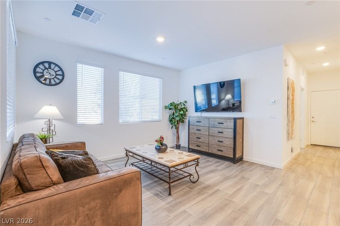 145 Aqua Commons Ln - Photo 5 of 26