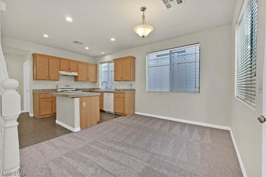 7565 Grassy Bank St - Photo 5 of 25