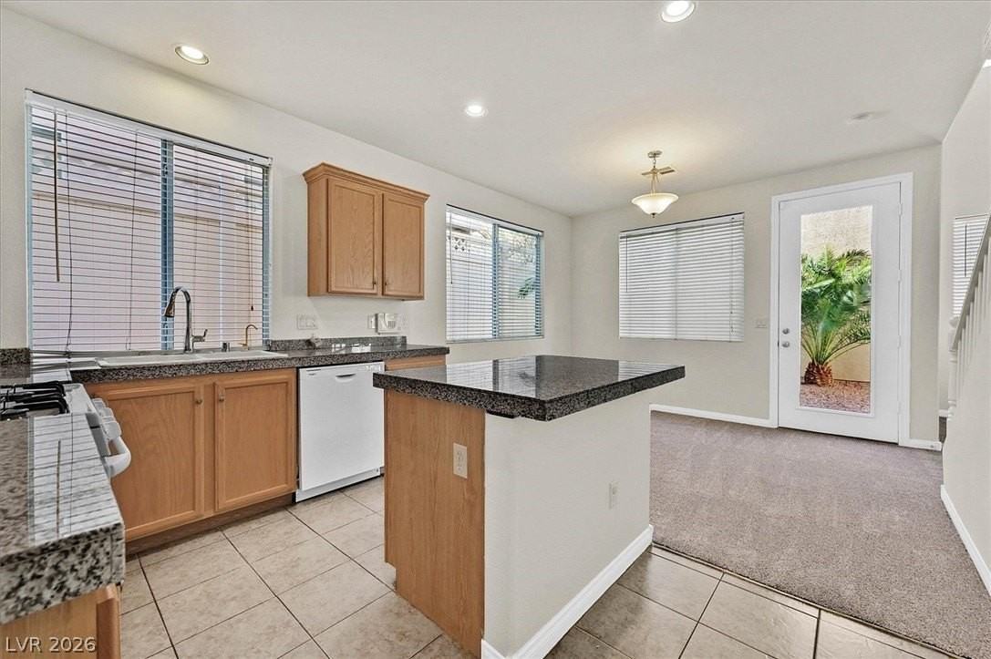 7565 Grassy Bank St - Photo 7 of 25