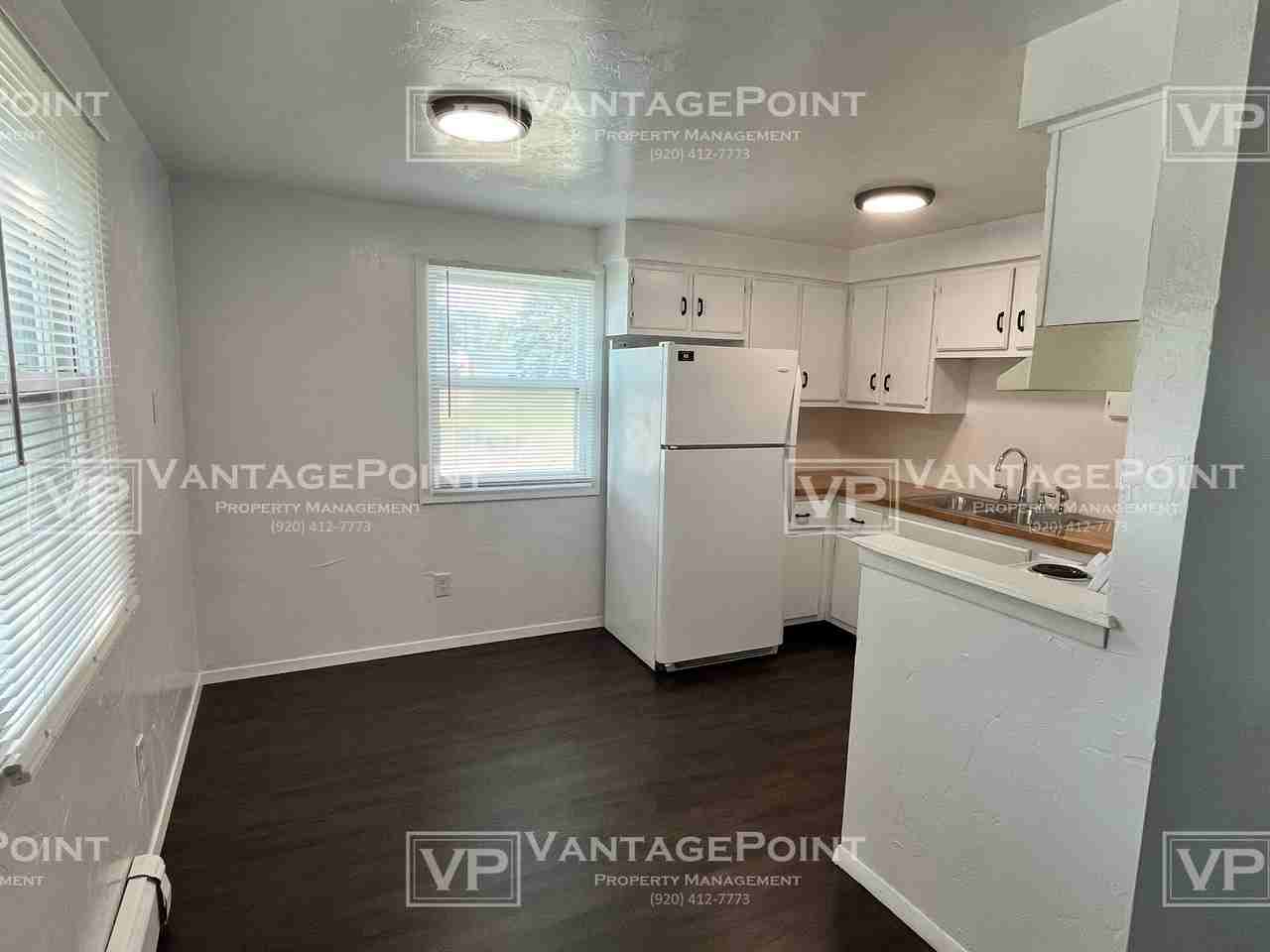 511 North Danz Avenue - Photo 4 of 10