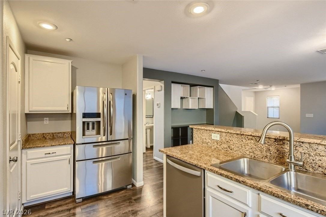 10718 Mason Hill Ave - Photo 7 of 28