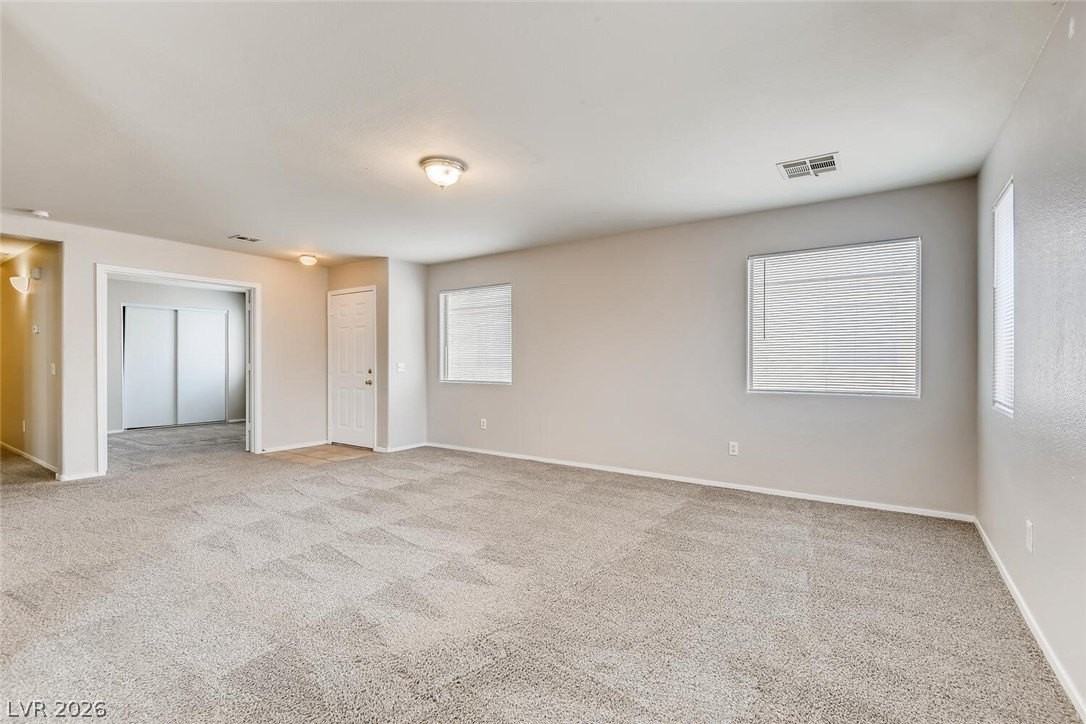 5424 Pepperpike Ave - Photo 3 of 22