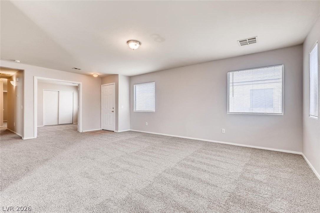 5424 Pepperpike Ave - Photo 4 of 22