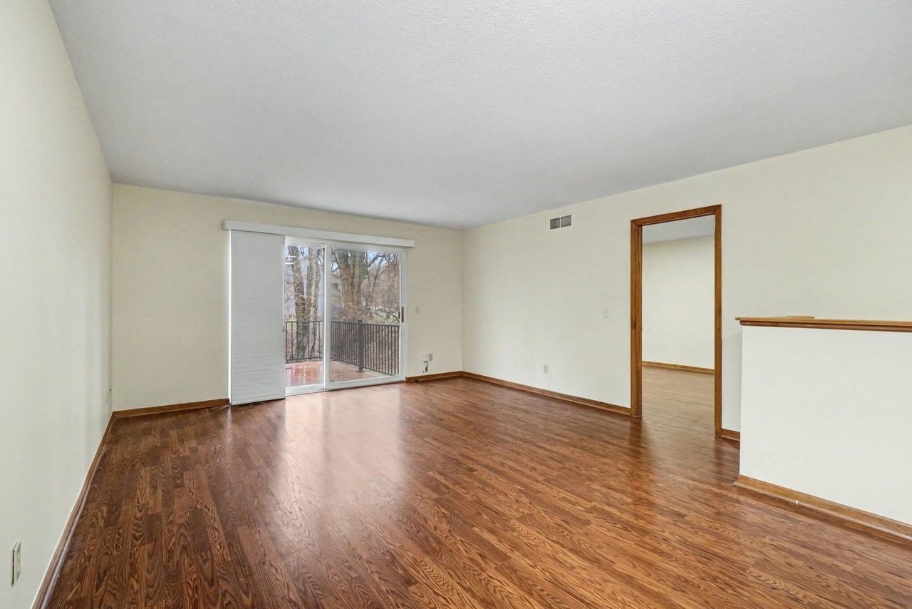 6065 Fairgrove St - Photo 2 of 20