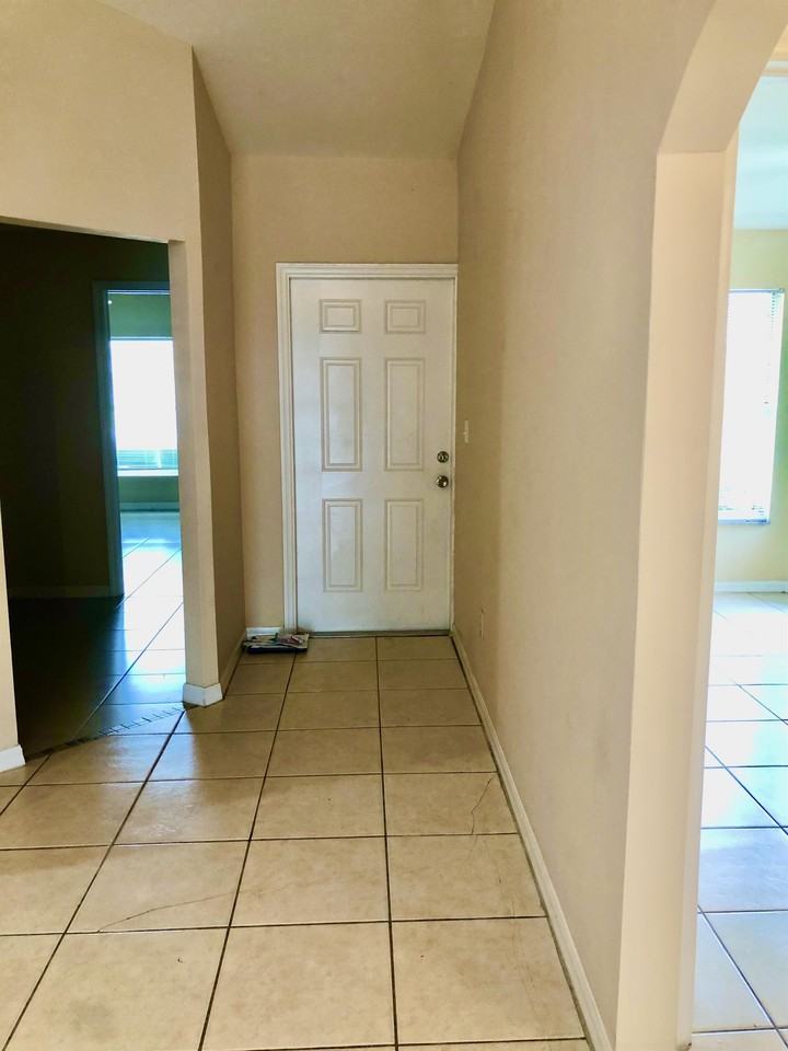 7571 Carrier Rd - Photo 3 of 12