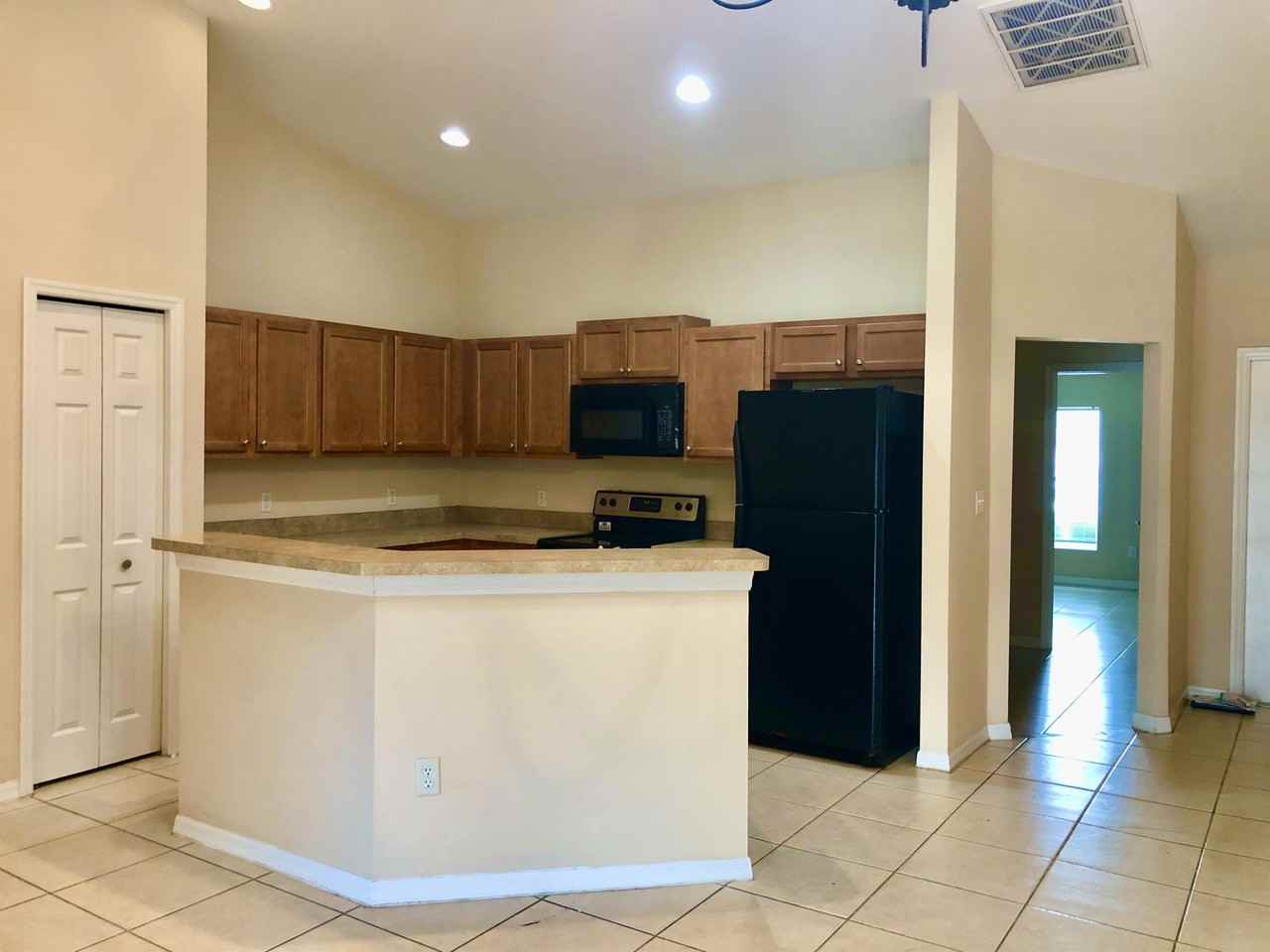 7571 Carrier Rd - Photo 4 of 12