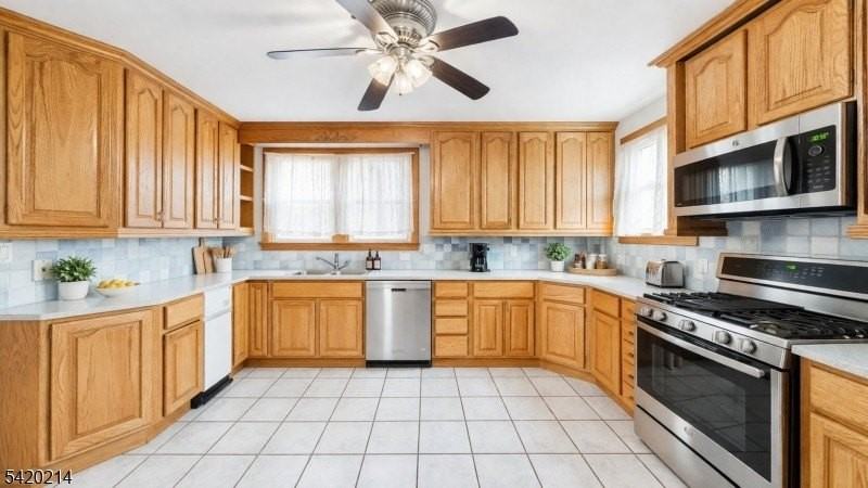 1019 Salem Rd - Photo 4 of 8