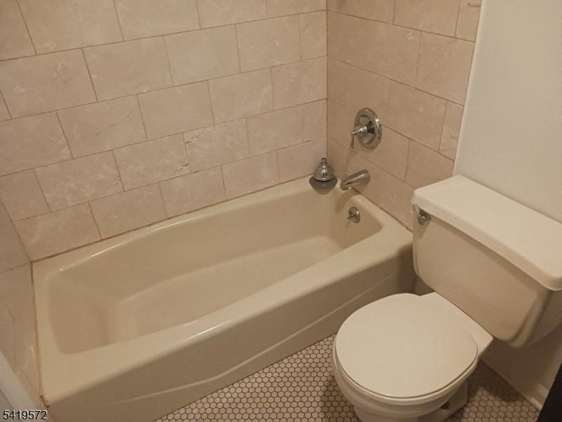 83 N Willow St #1 - Photo 5 of 8