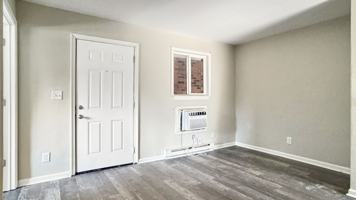 featured image of 121 W 32nd St