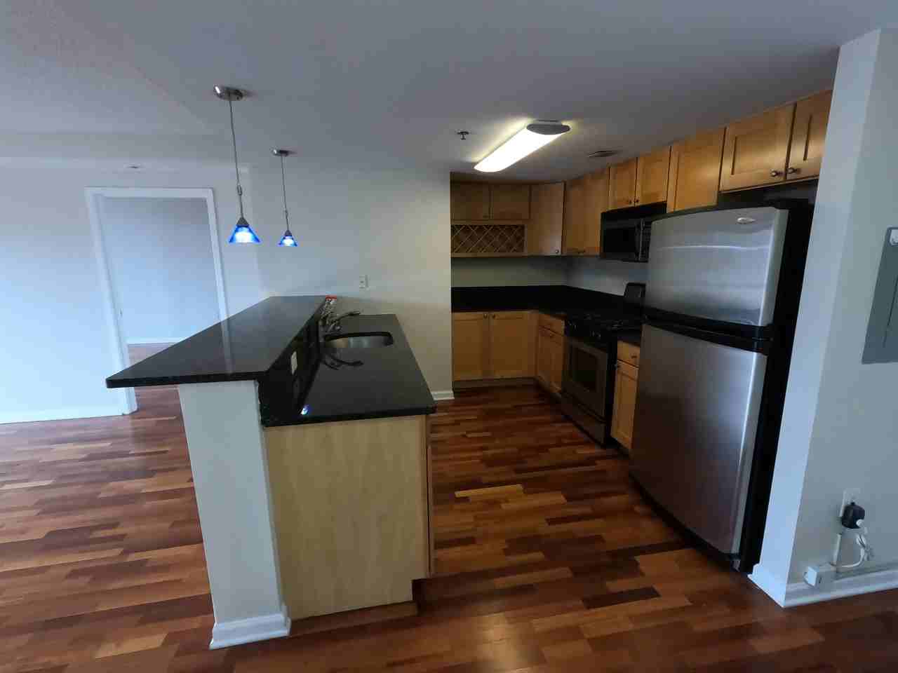 700 1st St #5G - Photo 3 of 6