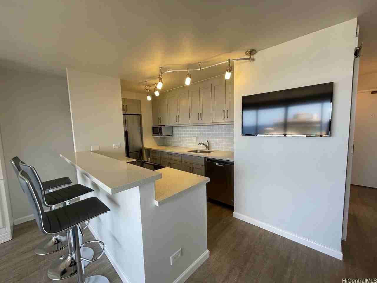 1778 Ala Moana Blvd Apt 3410 - Photo 4 of 9