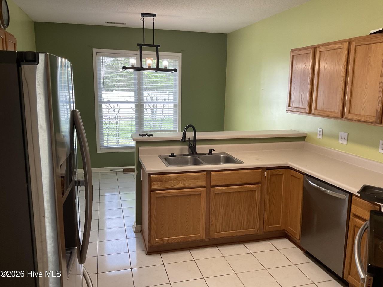 205 Stone Point Ln - Photo 5 of 18