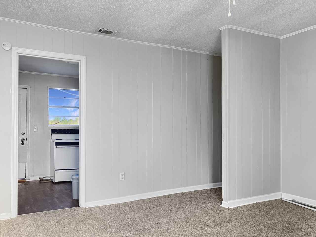 191 Ponderosa Rd Apt 3 - Photo 5 of 9