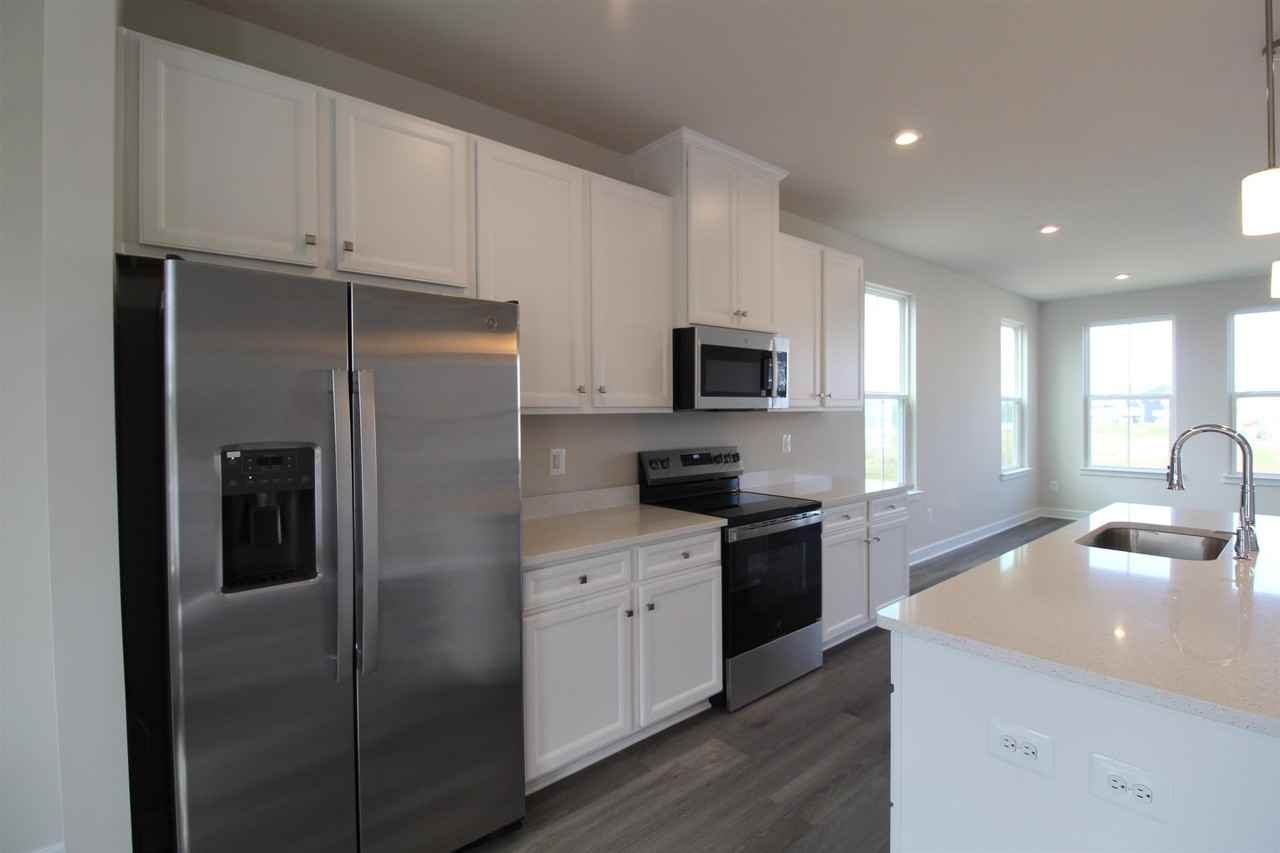 3663 Ponton Rd - Photo 4 of 24