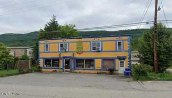 featured image of 1310 S Roane St