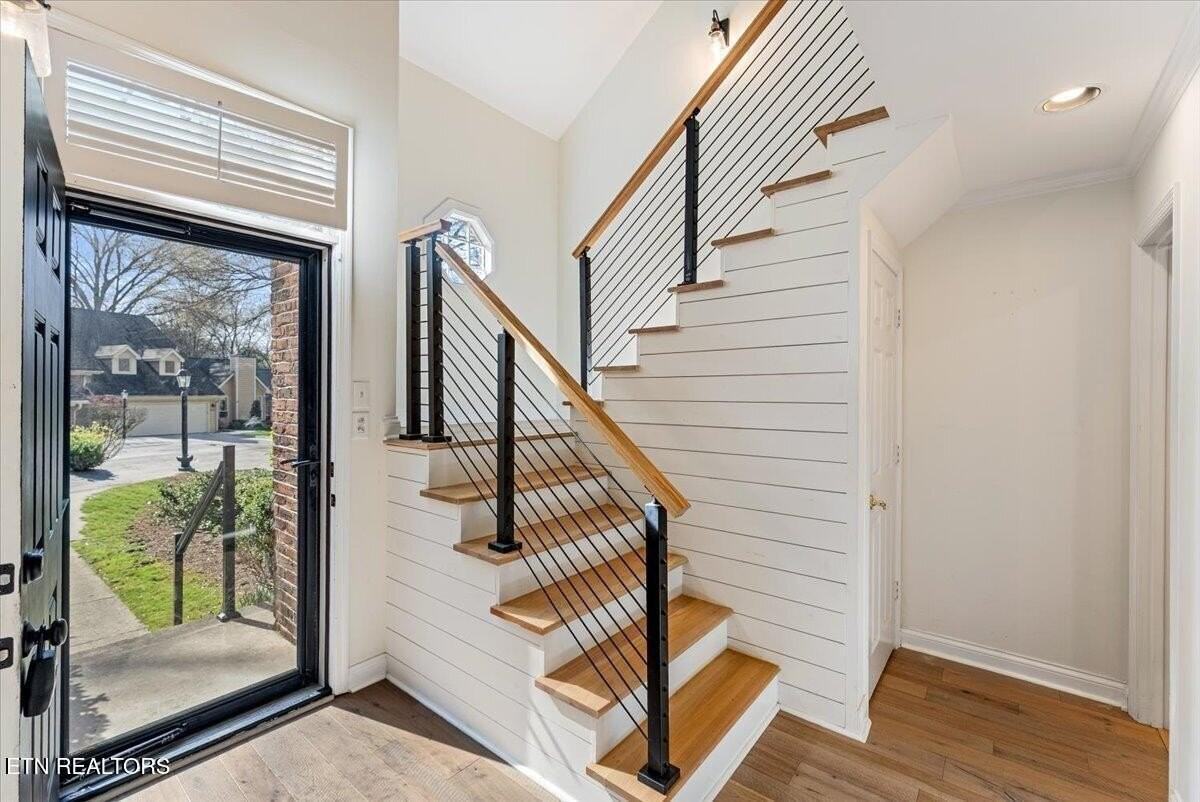 8930 Wesley Pl - Photo 5 of 37