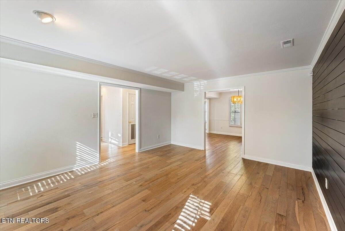 8930 Wesley Pl - Photo 7 of 37