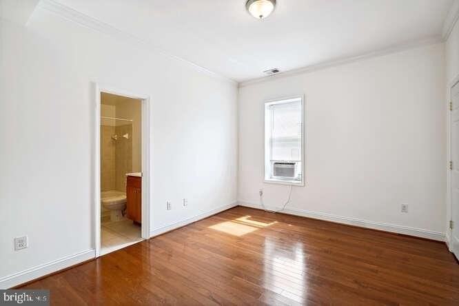 1337 Girard St Nw - Photo 6 of 11
