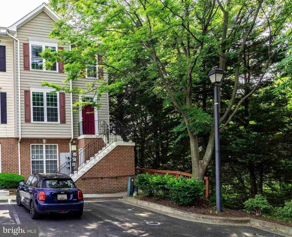 1 Harbour Heights Dr - Photo 3 of 21