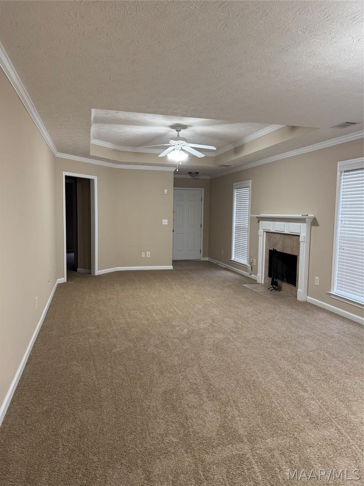 8213 Dison Dr - Photo 2 of 17